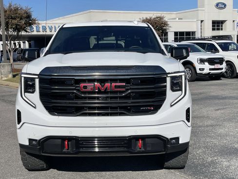 Used 2024 GMC Sierra 1500 AT4 w/ Technology Package image 12