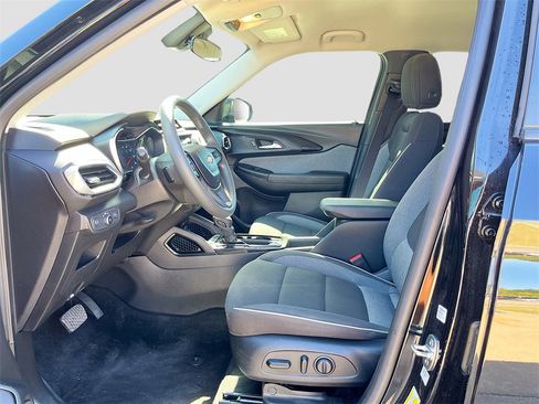Used 2023 Chevrolet TrailBlazer LT image 19