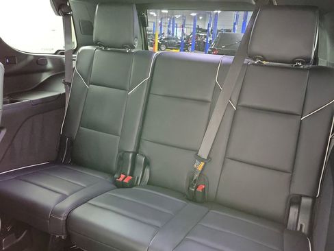 Used 2023 Cadillac Escalade Premium Luxury w/ LPO, Radiant Package AWD/4WD image 11