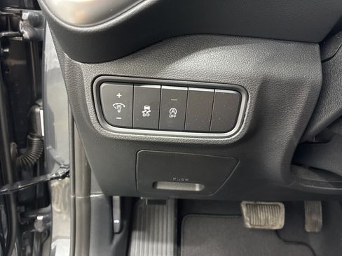Certified 2023 Kia Soul LX w/ Option Group 015 FWD image 17