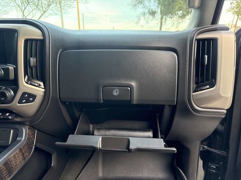 Used 2015 GMC Sierra 2500 Denali w/ Duramax Plus Package image 18