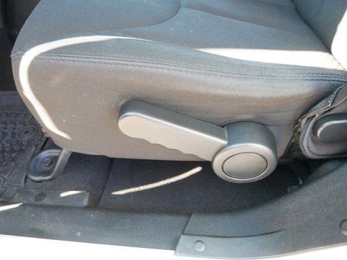 Used 2018 Jeep Wrangler Unlimited Sport image 16