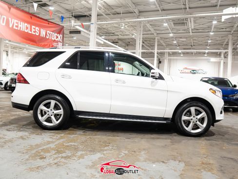 Used 2016 Mercedes-Benz GLE 350 w/ Premium Package image 8