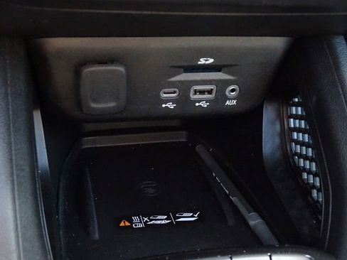 Used 2021 Chevrolet TrailBlazer RS w/ Sun and Liftgate Package image 39