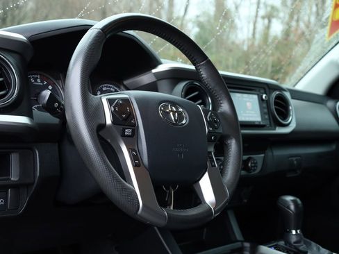Used 2019 Toyota Tacoma SR5 image 7