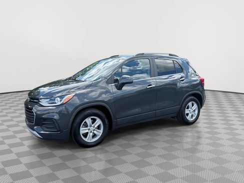 Certified 2018 Chevrolet Trax LT w/ Sun & Sound Package FWD image 5