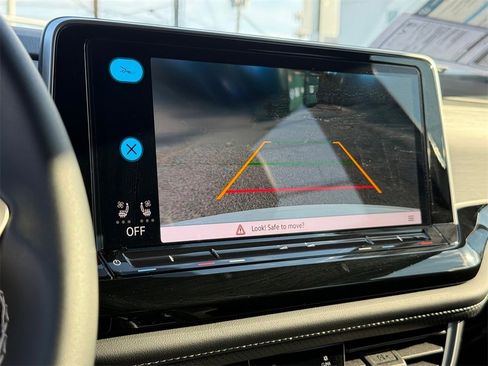 New 2026 Volkswagen Atlas Cross Sport SE image 21