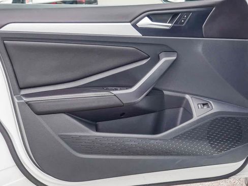 Used 2025 Volkswagen Jetta Sport image 19