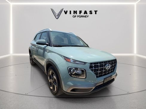 Used 2025 Hyundai Venue SEL FWD image 5