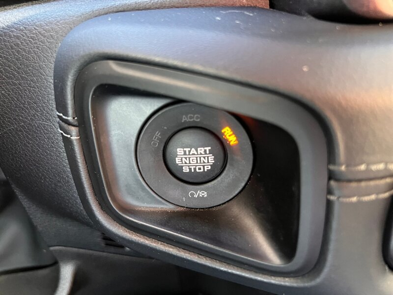 Used 2024 Jeep Wrangler Unlimited Rubicon 4xe AWD/4WD image 31