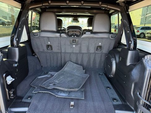 Used 2023 Jeep Wrangler Unlimited Rubicon 392 w/ Xtreme Recon 35" Tire Package image 18