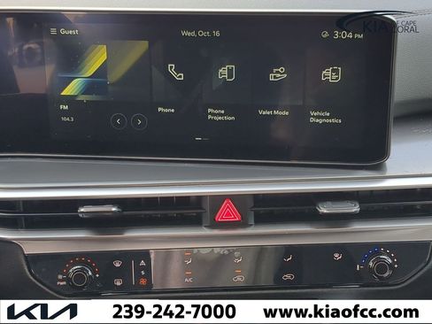 New 2025 Kia Sorento LX image 17