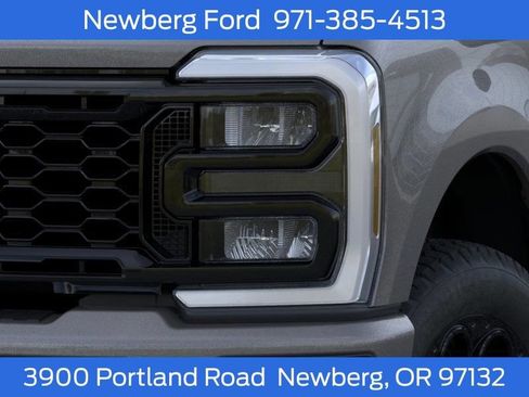 New 2026 Ford F250 XLT w/ XLT Premium Package AWD/4WD image 18