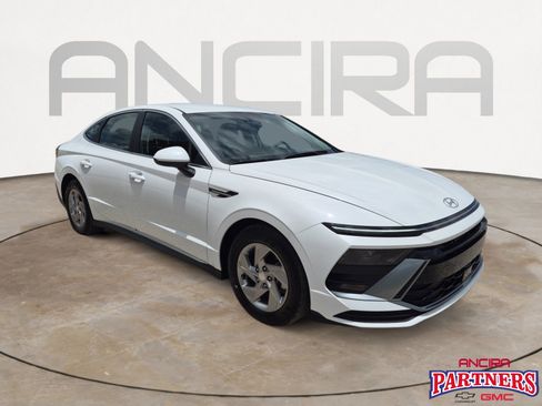 Used 2025 Hyundai Sonata SE FWD image 1