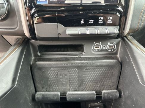 Used 2023 RAM 1500 Limited AWD/4WD image 17