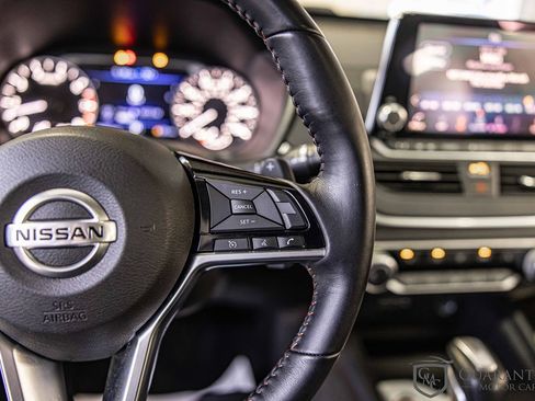 Used 2019 Nissan Altima 2.5 SR w/ SR Premium Package image 26