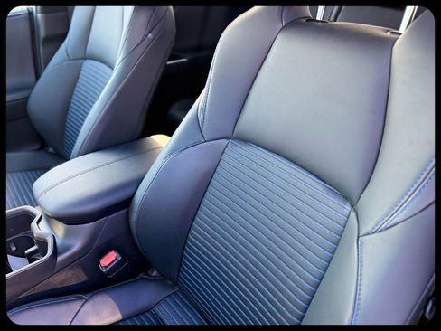 Used 2023 Toyota RAV4 XSE image 5