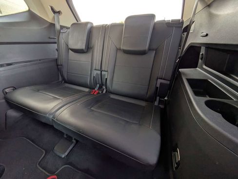 Used 2023 Volkswagen Atlas SE w/ Black Wheel Package FWD image 18