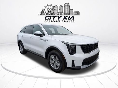 New 2026 Kia Sorento LX FWD image 8