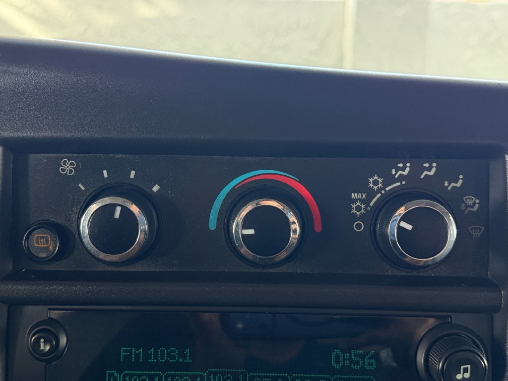 Used 2019 Chevrolet Express 3500 LS RWD image 22