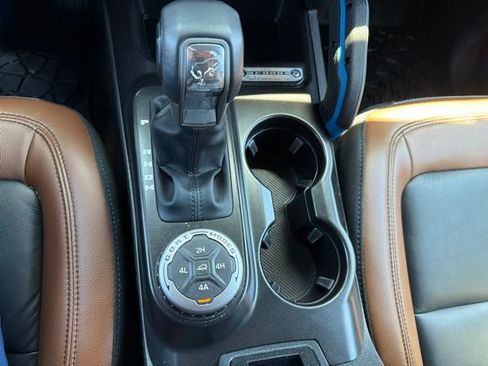 Used 2023 Ford Bronco Outer Banks AWD/4WD image 11
