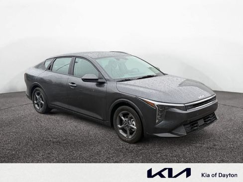 Used 2025 Kia K4 LXS image 7