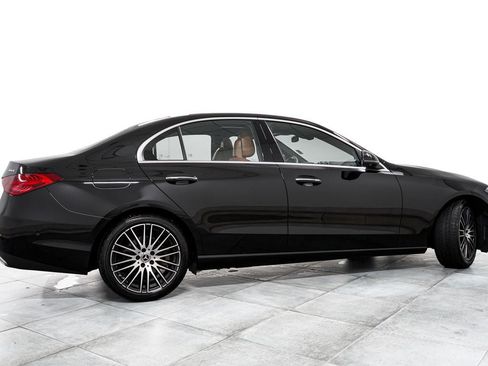 Used 2024 Mercedes-Benz C 300 4MATIC Sedan w/ Exclusive Trim Package image 7
