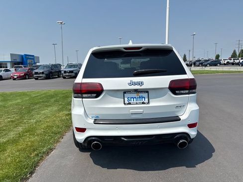 Used 2014 Jeep Grand Cherokee SRT8 w/ Luxury Group II AWD/4WD image 4