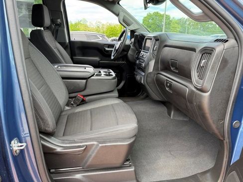 Used 2024 Chevrolet Silverado 1500 Custom AWD/4WD image 24