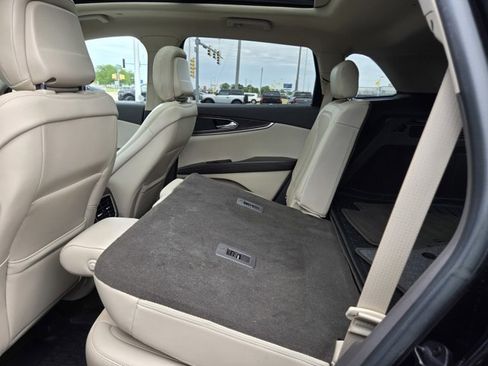 Used 2020 Lincoln Nautilus Reserve AWD/4WD image 37