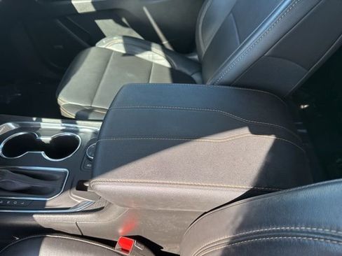 Used 2020 Chevrolet Traverse RS image 30