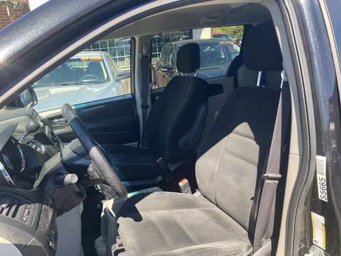Used 2015 Dodge Grand Caravan SE w/ Quick Order Package 29E SE FWD image 7