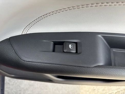 New 2026 Jeep Compass Limited w/ Sun, Sound & Navigation Group image 30