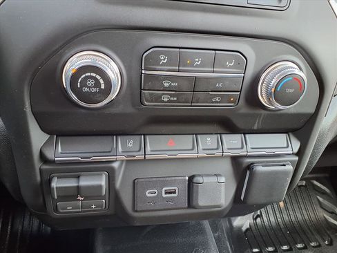 New 2026 GMC Sierra 2500 Pro w/ Convenience Package image 9