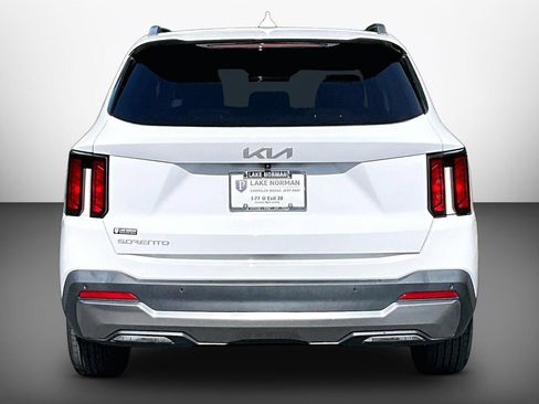 Used 2025 Kia Sorento S w/ Panoramic Sunroof Package FWD image 7