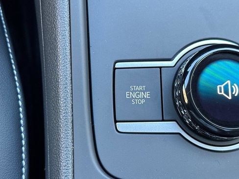 New 2026 Volkswagen Tiguan SE image 21