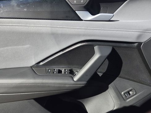 New 2026 Volkswagen Tiguan SE image 18