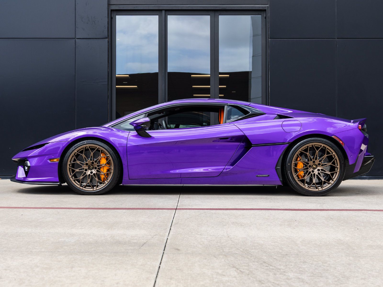 Used 2026 Lamborghini Temerario AWD/4WD image 9