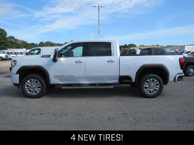 Certified 2023 GMC Sierra 2500 Denali w/ Denali Ultimate Package AWD/4WD image 3