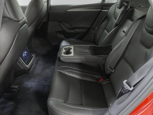 Used 2021 Tesla Model S Plaid image 40