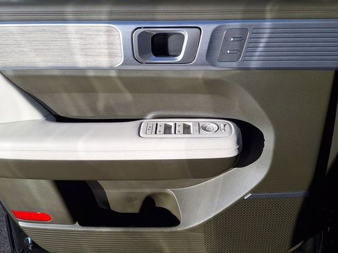 New 2025 Hyundai Santa Fe Calligraphy image 9