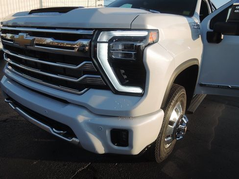 New 2026 Chevrolet Silverado 3500 High Country w/ High Country Premium Package image 50