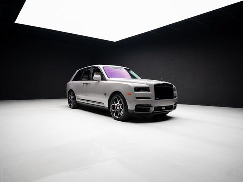 Used 2024 Rolls-Royce Cullinan Black Badge w/ Driver's Package AWD/4WD image 95