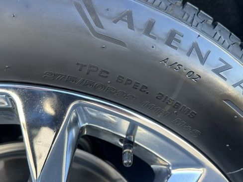 Certified 2024 Chevrolet Tahoe Premier w/ Premium Package image 39