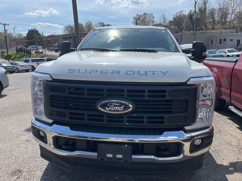 Certified 2023 Ford F250 XL w/ XL Driver Assist Package image 4