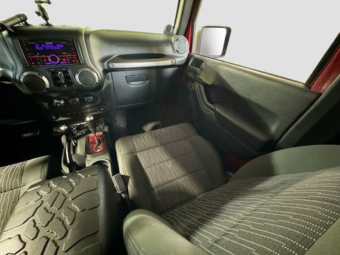 Used 2012 Jeep Wrangler Unlimited Sport AWD/4WD image 16