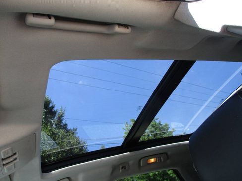 Used 2012 Cadillac SRX Luxury FWD image 9