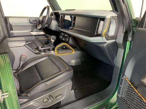 Used 2022 Ford Bronco Badlands image 38