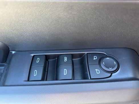 New 2026 Chevrolet Colorado LT image 19