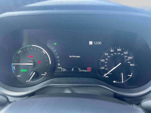 Used 2025 Toyota Sienna XLE FWD image 29